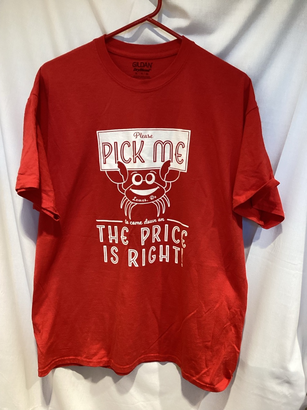 Gildan Red Crew Neck Graphic Tee